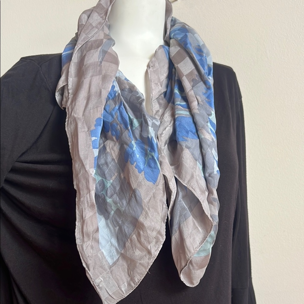 Blue and Gray Abstract Scarf with Fluid Design